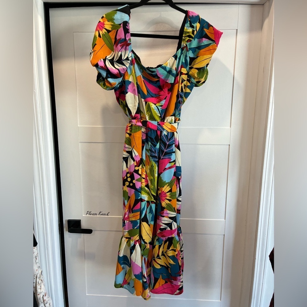Maia colorful floral puff sleeve dress size 16